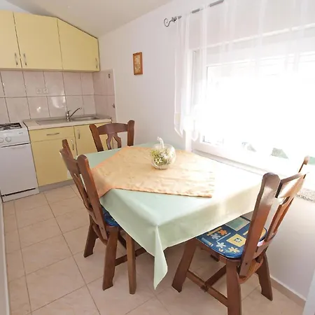 Apartment Fuer 4 Personen Ca 36 Qm In Fazana-surida, Istrien Istrische Riviera Valbandon